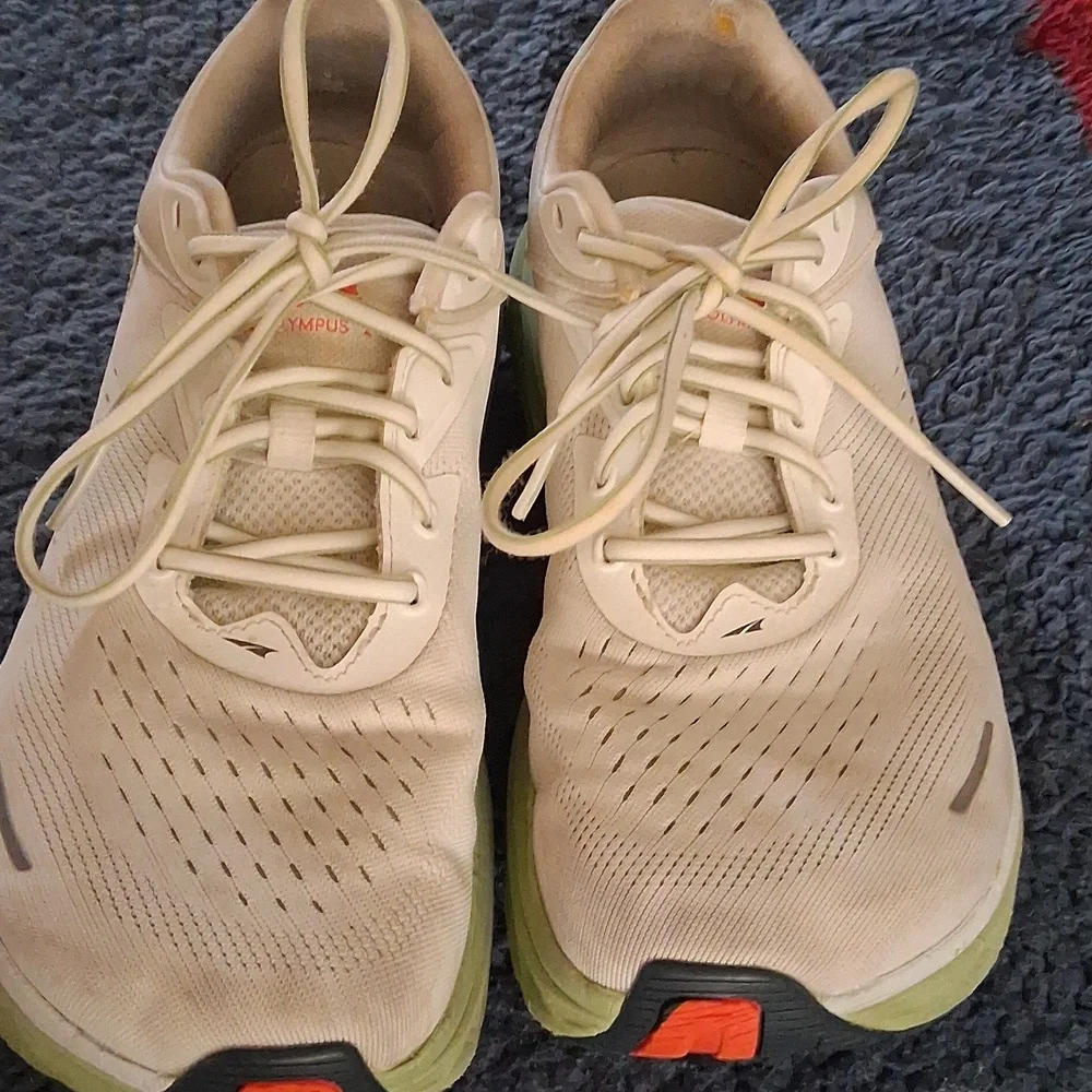 Altra Via Olympus 2 Running Shoes - Picture 2 of 9